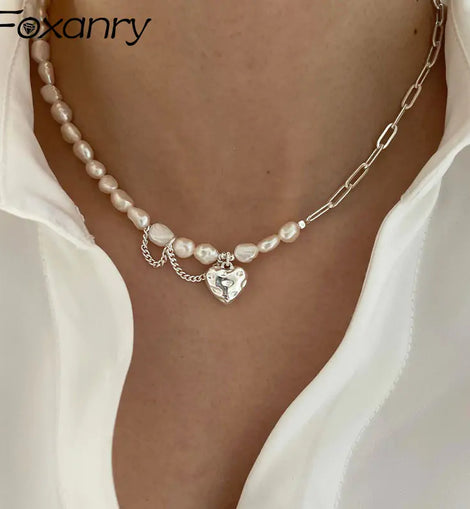 Asymmetry Chain Pearls Necklace